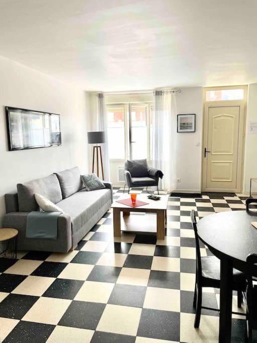Ferienwohnung Au Parisien Ault Exterior foto